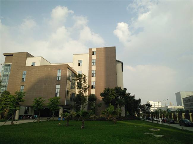 威远县泰来职业学校是公办还是民办学校？