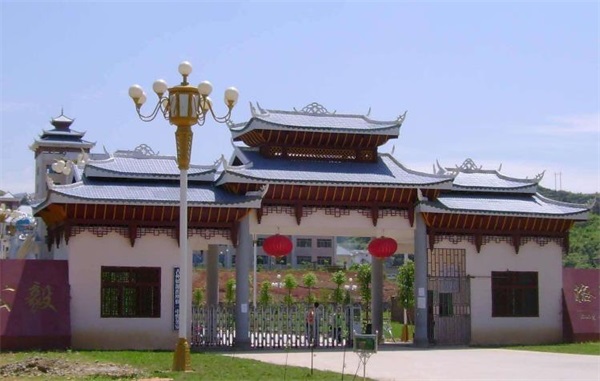榕江县民族职业技术学校学校简介
