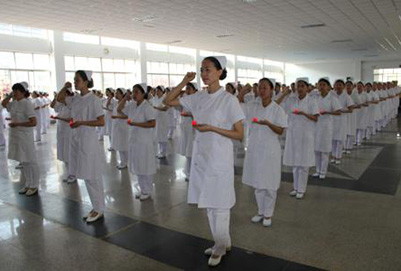 贵阳人民医院护士学校的助学政策信息介绍