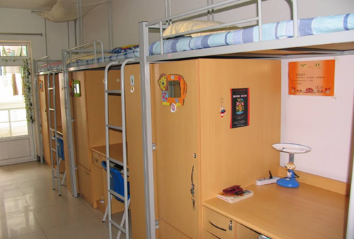 贵阳中医学院