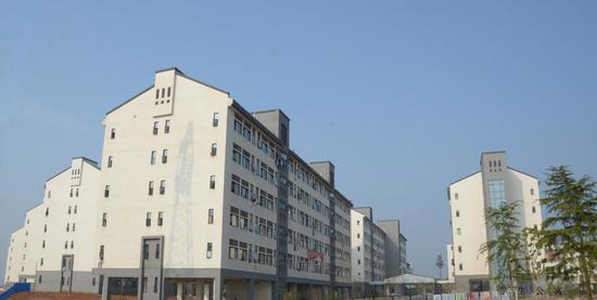 学生公寓.jpg