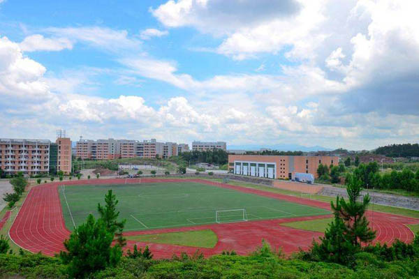 上高县职业技术学校