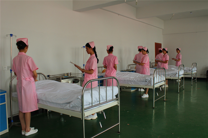 鹰潭卫生学校