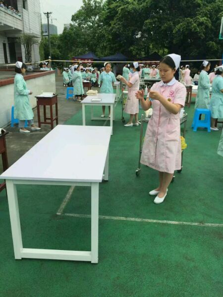 重庆市渝西卫生学校 “护理技能大赛半决赛”现场图五