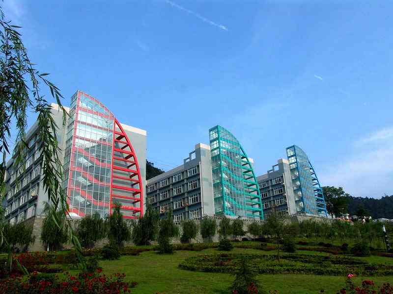 重庆市卫生技工学校校园环境