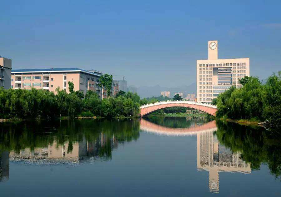 昆明医科大学校园环境