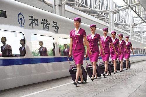 重庆女生读铁路学校好吗？好就业吗